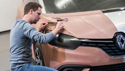 French Carmaker Renault To Open Manufacturing Facility In Pakistan By 2018