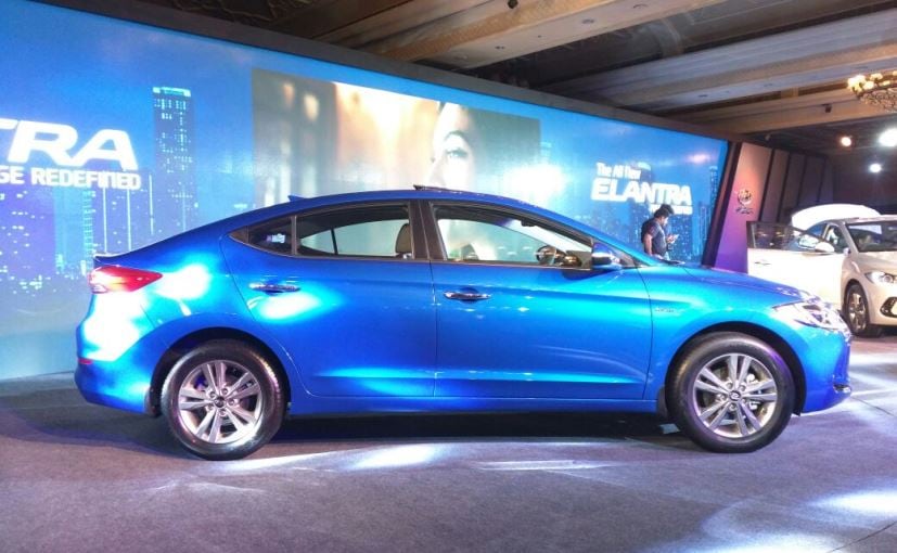 New Hyundai Elantra Side