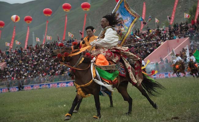 Riders On The Plateau: Tibetans Gather For Horse Festival