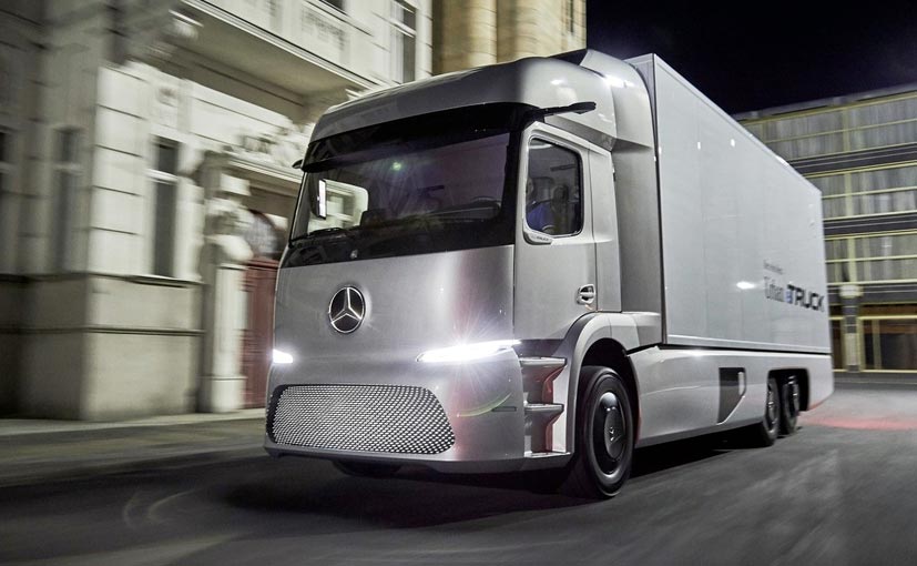 Mercedes-Benz Urban eTruck Concept LEDs