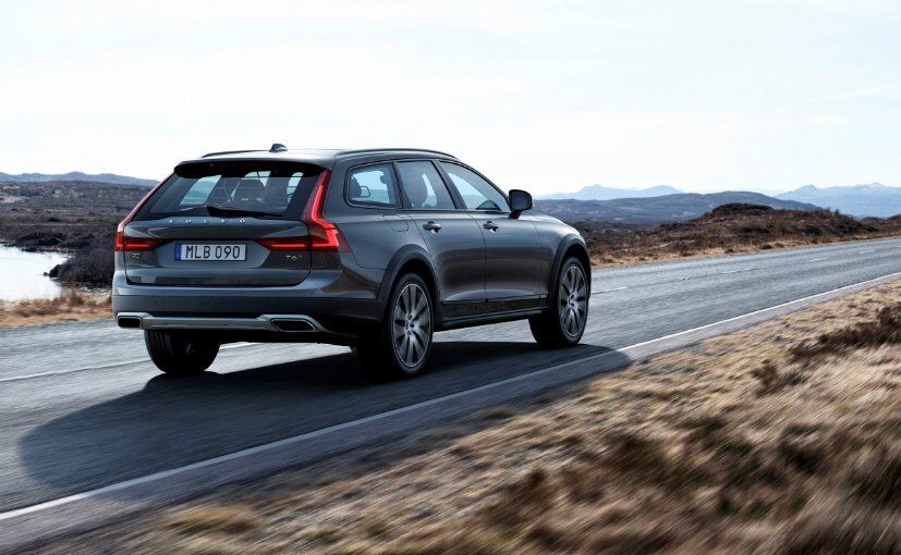 Volvo V90 Cross Country Rear