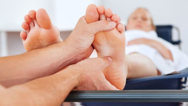 7 Acupressure Points for Your Feet to Remove Stress, Headaches and More