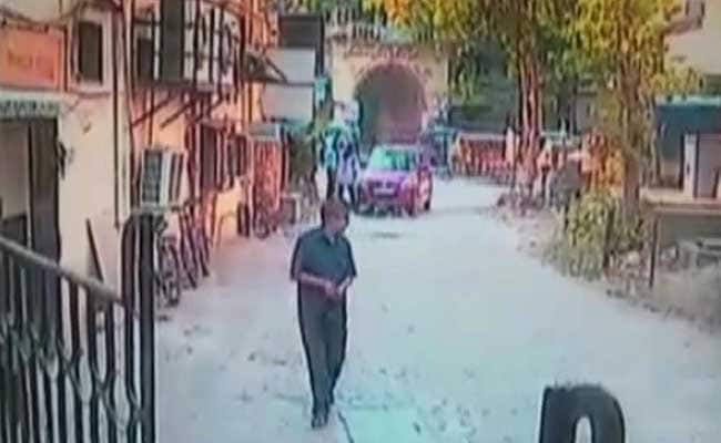 Caught On Camera: Speeding Car Hits 2 Children Near Mumbai, Driver Arrested - NDTV
