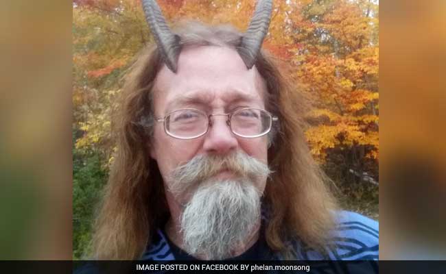 Pagan Priest Wins Right To Wear Horns On Photo Id Says They Re Religious Attire