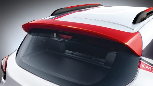 renault kwid live for more edition rear spoiler