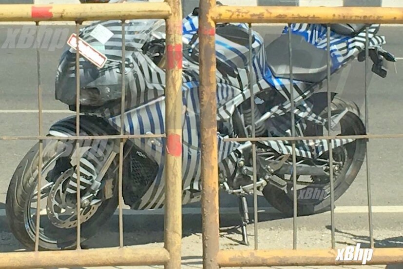 Upcoming TVS Akula 310 Shows Digital Instrument Cluster In New Spy Shots Upcoming TVS Akula 310 Shows Digital Instrument Cluster In New Spy Shots