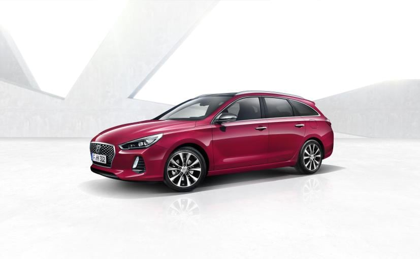 Hyundai has unveiled the new-gen i30 Wagon. Officially called as the i30 Tourer, the car has been revealed ahead of its official public debut, which was slated to take place at the upcoming Geneva Motors Show on the 7th of March 2017. The new-gen i30 Wagon is built on Hyundai's new design language and comes with a host new design and mechanical enhancements suited for the European markets.