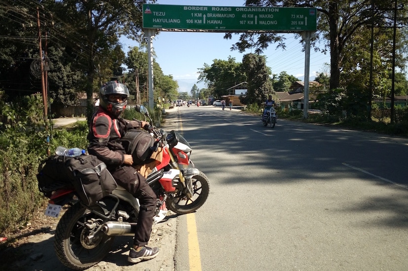 Mahindra Mojo Enters India Book Of Records With Fastest East To West Ride Mahindra Mojo Enters India Book Of Records With Fastest East To West Ride