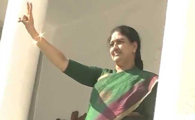 Sasikala Natarajan To Be Tamil Nadu Chief Minister, O Panneerselvam Steps Down