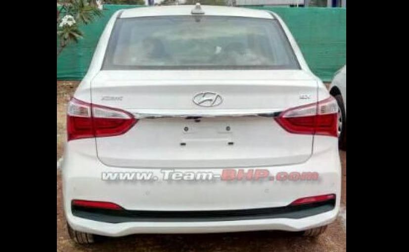 hyundai xcent facelift spied