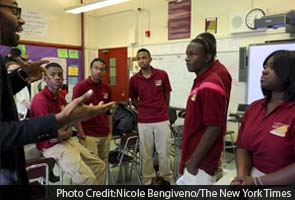 Professor and rapper aim to help teach science through hip-hop Professor and rapper aim to help teach science through hip-hop