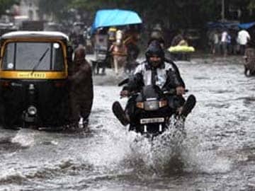 Mumbai: Heavy Rains Cause Traffic Snarls, Local Trains Disrupted