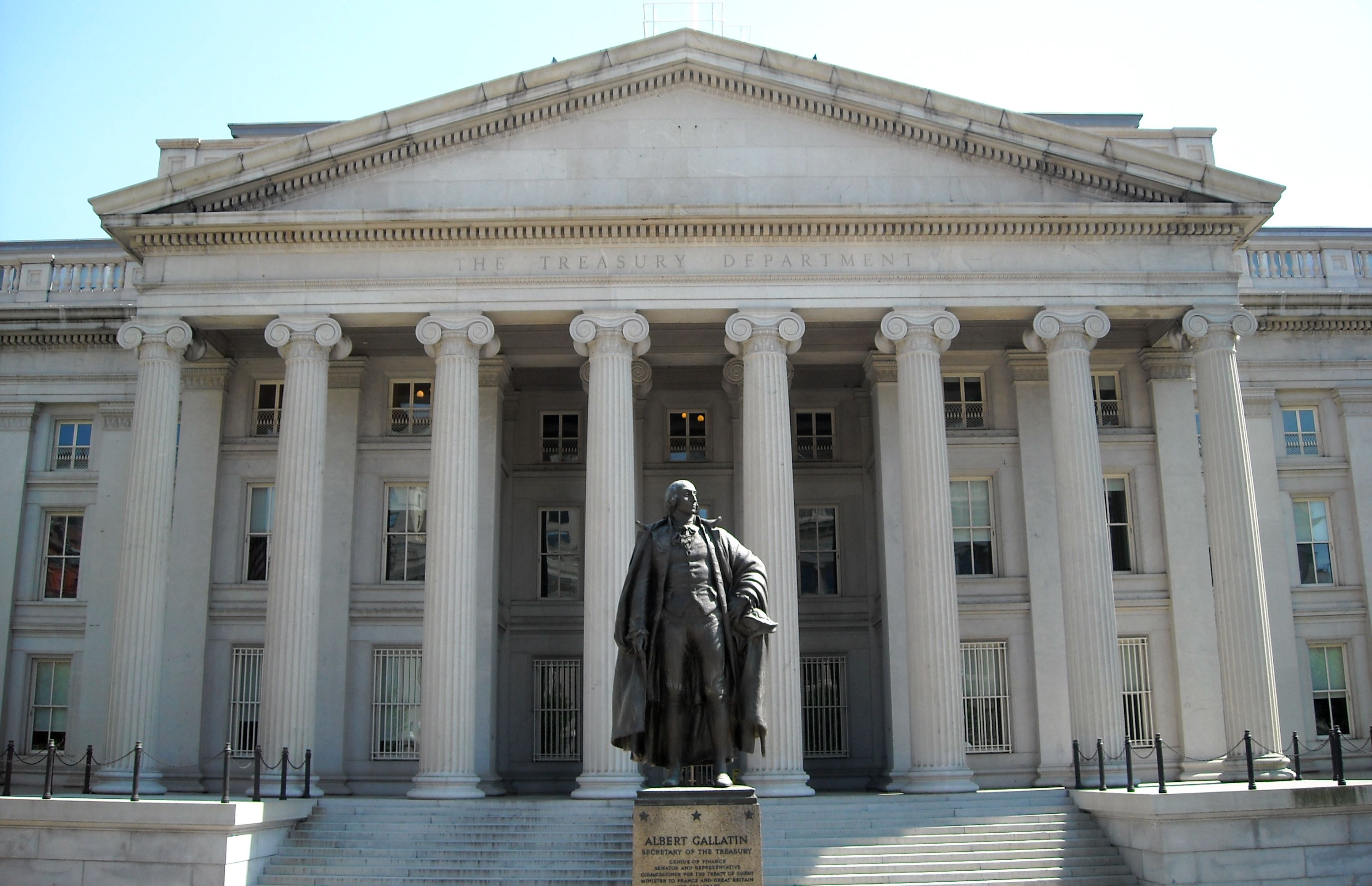 Fed less inclined to support bond buys: Minutes
