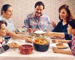 Family dinner may keep children trim