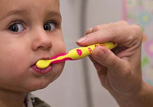 Take care of your baby's teeth