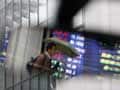 Asian shares decline on Italy election; yen retreats