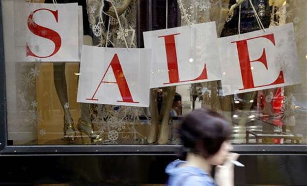 Ho Ho Holy Discount: Vatican tax-free store busy