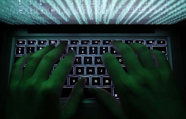 US: Cyberattacks Can Expose ISIS Communications