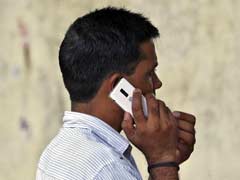 India delays mobile phone spectrum auction to February 3