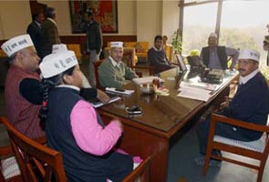 केजरीवाल ने गडकरी के आरोप को खारिज किया, कहा, कांग्रेस से कोई 'सौदा' नहीं