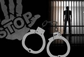 लड़की से छेड़खानी करने के 31 साल बाद गिरफ्तार हुआ आरोपी लड़की से छेड़खानी करने के 31 साल बाद गिरफ्तार हुआ आरोपी