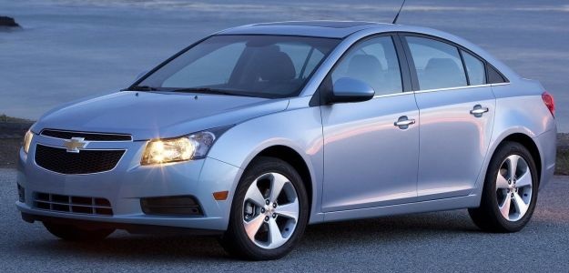 Mary Barra to succeed Akerson as CEO GM