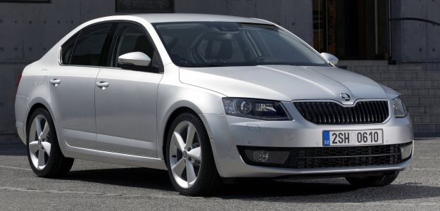 Skoda Octavia receives 1000 bookings - CarandBike