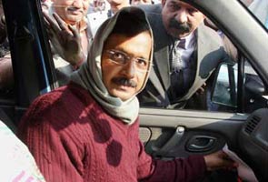 मुंबई में ऑटो, ट्रेन की सवारी करेंगे केजरीवाल