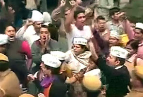 महिला सुरक्षा पर एक दिन का विशेष सत्र बुलाएगी केजरीवाल सरकार