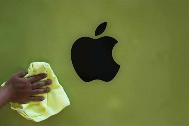 Apple and Samsung fight over who was the follower