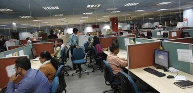 60% of workers looking for job change: study