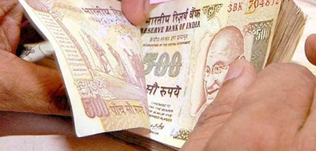 Rupee Ends at 60.01, Sees Biggest Fall in 3 Weeks