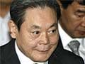 Supreme Court asks Samsung's billionaire boss to surrender in cheating case