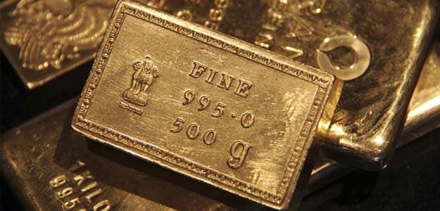 Gold Set For Sixth Weekly Gain, Portugal Bank Woes Bring Safe-Haven Bids