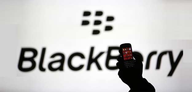 BlackBerry Shares Fall on Software Revenue Uncertainty
