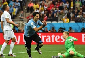 फीफा वर्ल्डकप : सुआरेज के दो गोल से इंग्लैंड बाहर होने की कगार पर