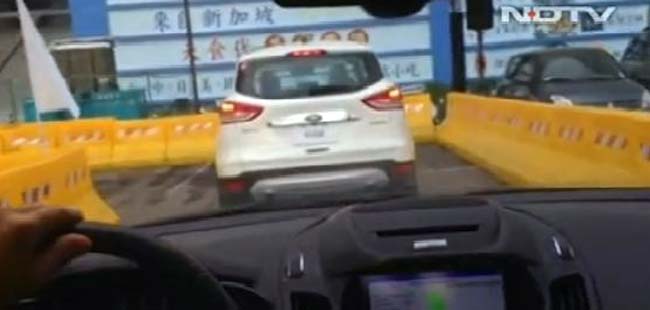 Ford Showcases 'Vehicle 2 Vehicle' Communication