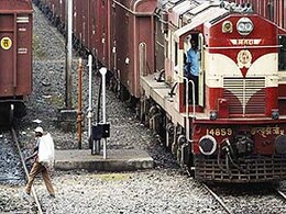 भारतीय रेलवे की अजब कहानी, मालगाड़ी के डिब्बे को विशाखापट्टनम से बस्ती पहुंचने में लगे 4 साल भारतीय रेलवे की अजब कहानी, मालगाड़ी के डिब्बे को विशाखापट्टनम से बस्ती पहुंचने में लगे 4 साल