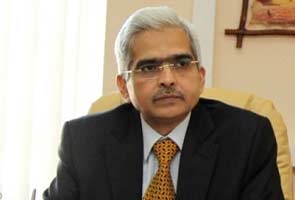 Revenue Secretary Meets A P Shah; Tax Experts to be Part of Panel on MAT