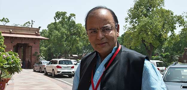 Finance Minister Jaitley Vows to Push Land Purchase Reform