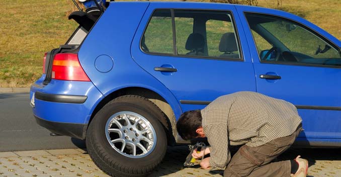 How to change a tyre