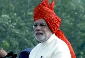 जातिवाद और सांप्रदायिकता छोड़िए, एकता को गले लगाइये : पीएम मोदी