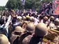 यूपी में बिजली कटौती से परेशान लोगों ने किया विरोध प्रदर्शन