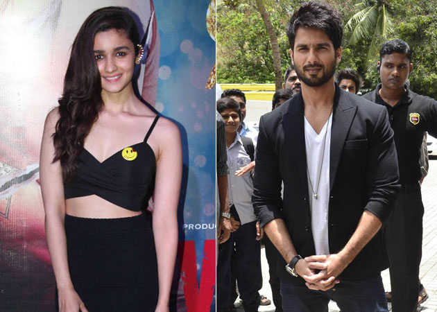 Alia Bhatt Sets Out on <i>Shaandaar</i> Journey