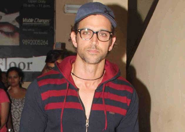 Hrithik Roshan Wasn't Invited for <i>Khoobsurat</i> Screening but Wants to Give it a Watch