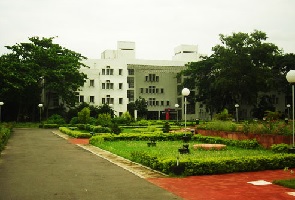 IIM से करें जनरल मैनेजमेंट में सर्टिफिकेट कोर्स, हफ्ते में दो दिन लगेंगी ऑनलाइन क्लासेज