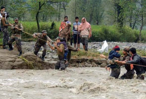 बाढ़ राहत प्रयासों में मदद की पेशकश के लिए शरीफ ने मोदी को कहा शुक्रिया