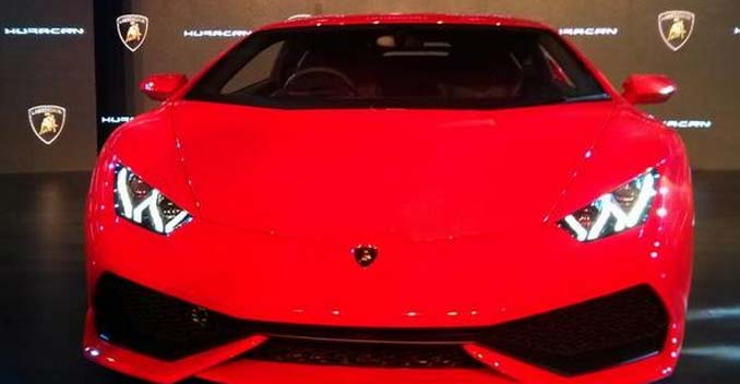 Lamborghini Huracan Launched in India at a Price of Rs. 3.43 Crore