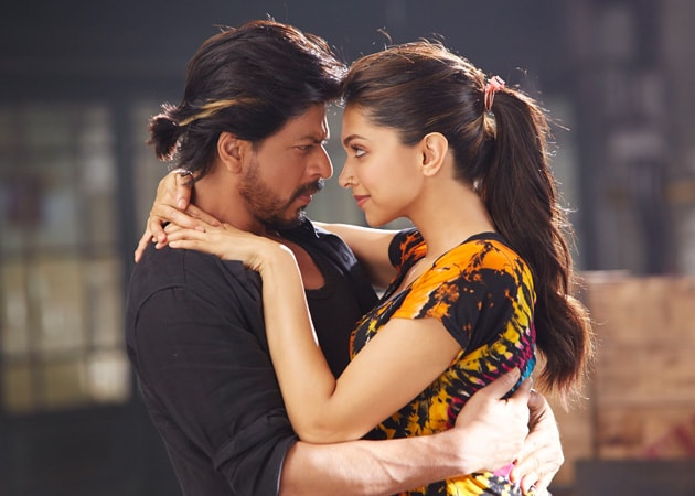 Shah Rukh, Deepika's Manwa Laage Watched a Million Times in 21 Hours