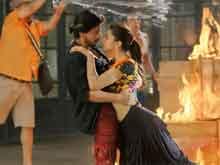 Deepika Padukone's <i>Manwa Laage</i> in Shah Rukh Khan's Greatest Hits